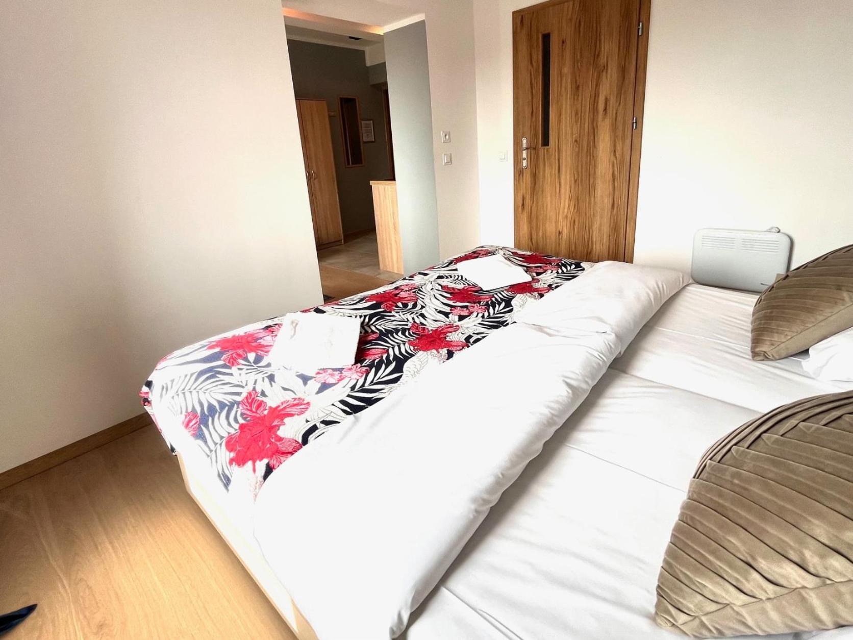 3 Budget Stay Apartments Zgorzelec Exterior photo